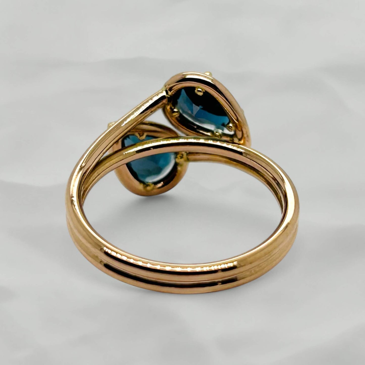 Spiral Toi et Moi Ring with Pear-Cut London Topaz