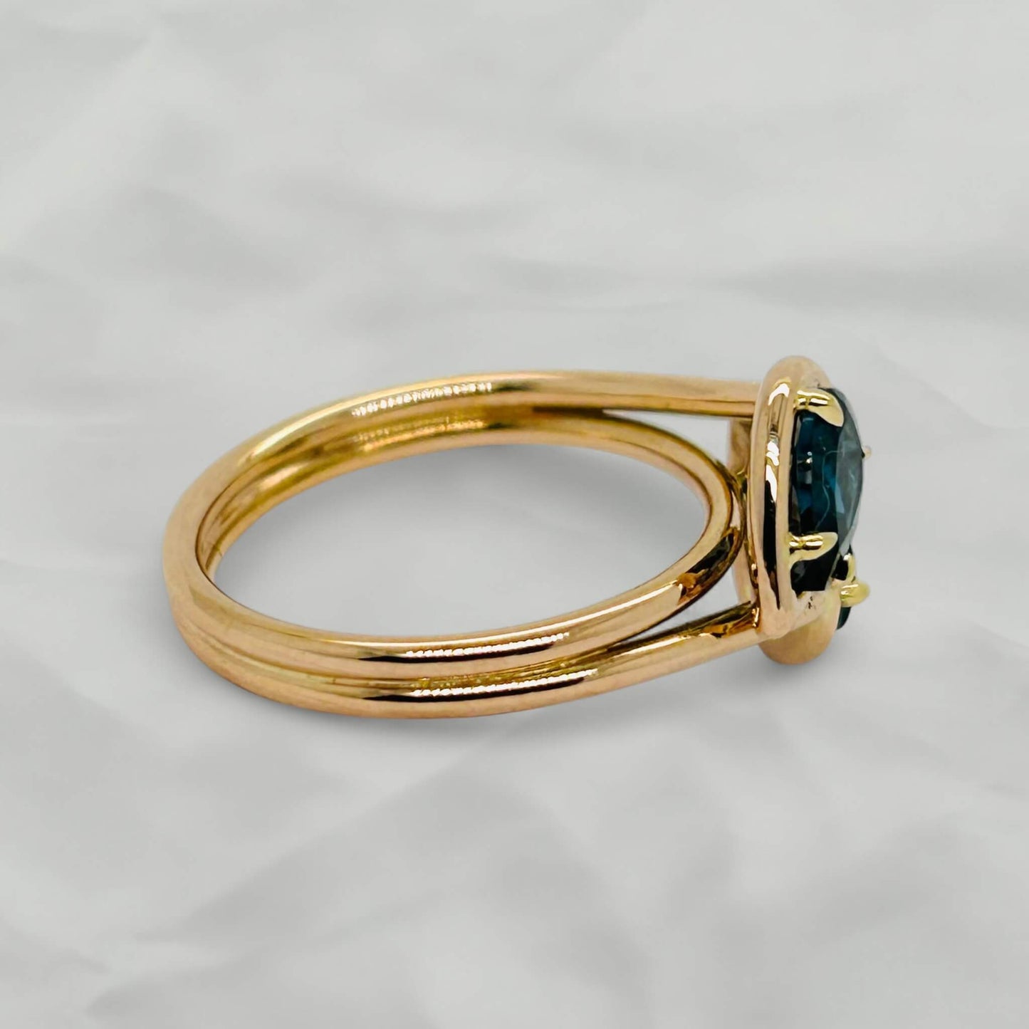 Spiral Toi et Moi Ring with Pear-Cut London Topaz