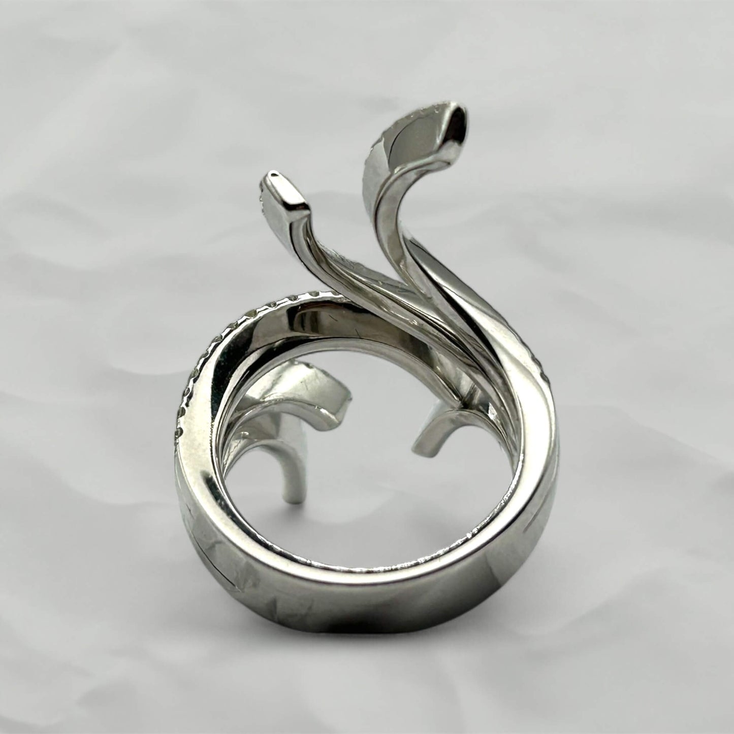 Waveflow Diamond Pavé Ring