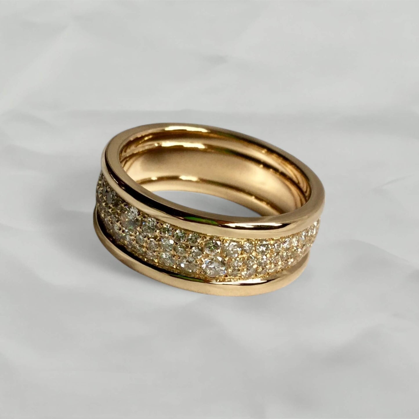 Yellow Gold Pavé Diamond Alliance Ring