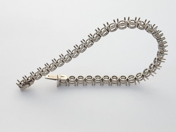 Classic Diamond Tennis Bracelet