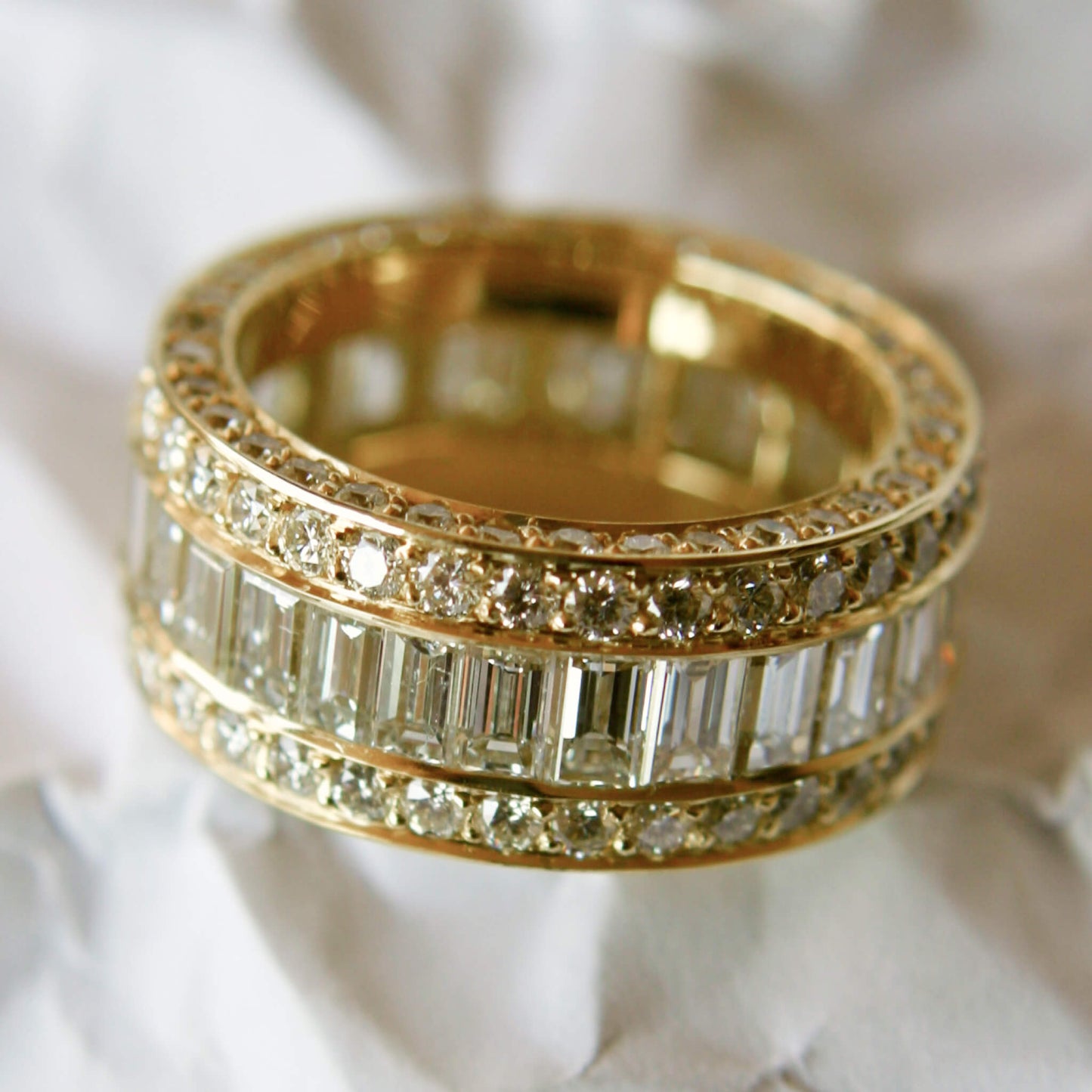 Yellow Gold Alliance Ring with Baguette & Pavé Diamonds